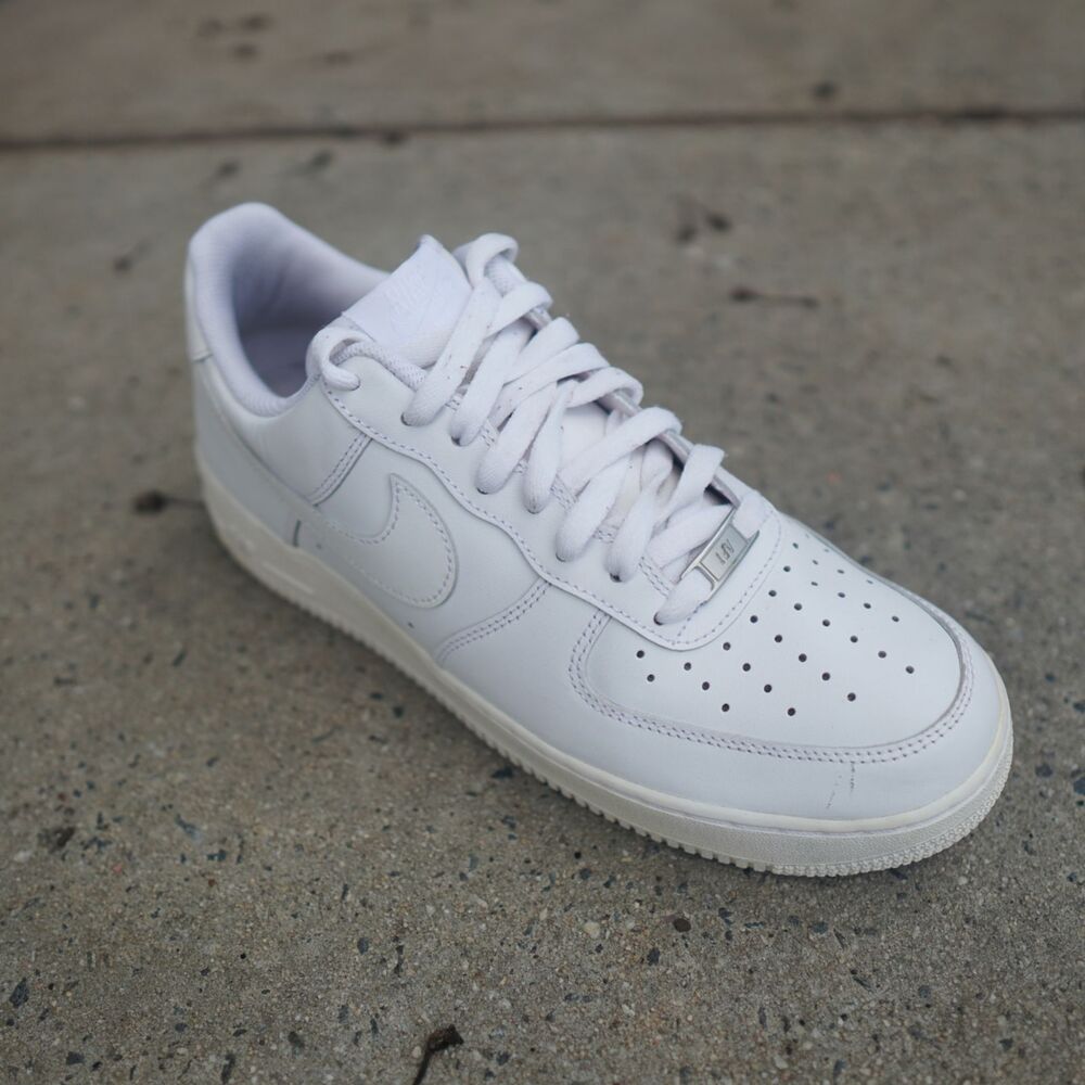 Nike Air Force 1 07 White Single Right Shoe Only Size 10.5 Amputee AF1